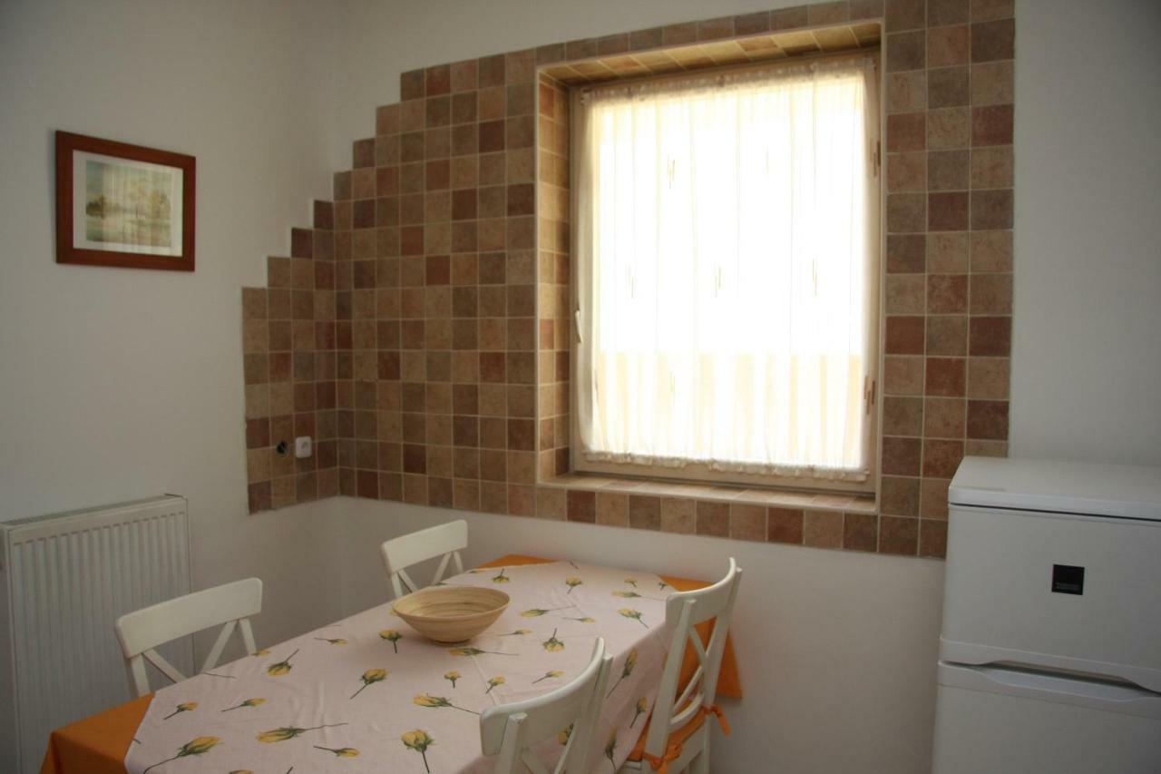 Villa Maria Apartman Мішкольц Екстер'єр фото