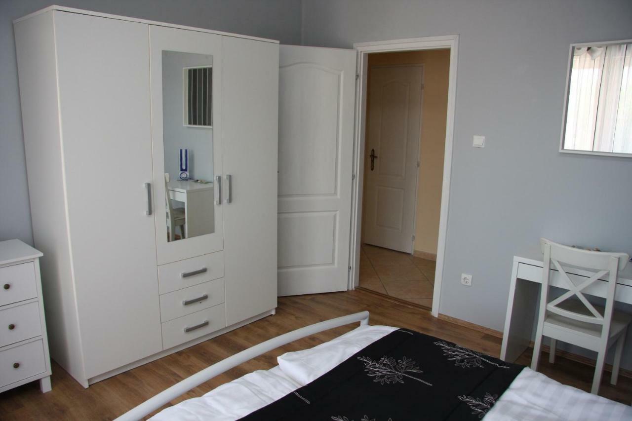 Villa Maria Apartman Мішкольц Екстер'єр фото